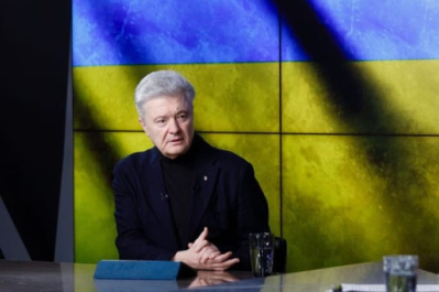 Петро Порошенко під час спецефіру на телеканалах "Прямий" і "5 канал"