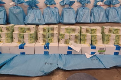 Конфісковані угорцями українські гроші та коштовності 