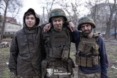 Бійці 93-ї бригади "Холодний Яр"