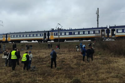 Поїзд "Укрзалізниці" зупинили через загрозу обстрілу