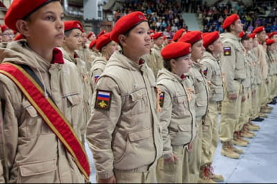 Мілітаризація дітей у росії