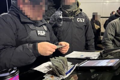 ДБР затримали правоохоронців