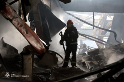 ДСНС ліквідують наслідки атаки на Дніпро 3.06