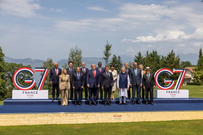 G7