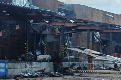 термінал Нової пошти у Сумах після ворожої атаки