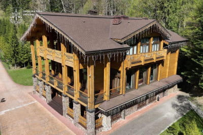 Маєток Медведчука "Ведмежа діброва"