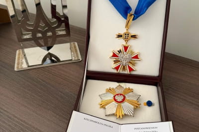 Орден "Командорський хрест із зіркою "За заслуги"