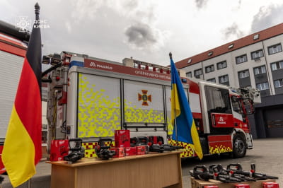 Німеччина передала ДСНС 10 комплектів гідравлічного рятувального обладнання