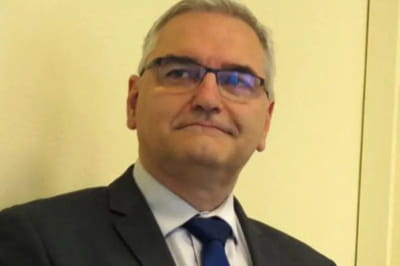 Скандал довкола французького чиновника