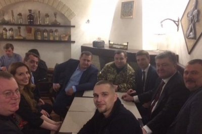 У Дніпрі Порошенко і Полторак посмакували "ветеранською піцою"