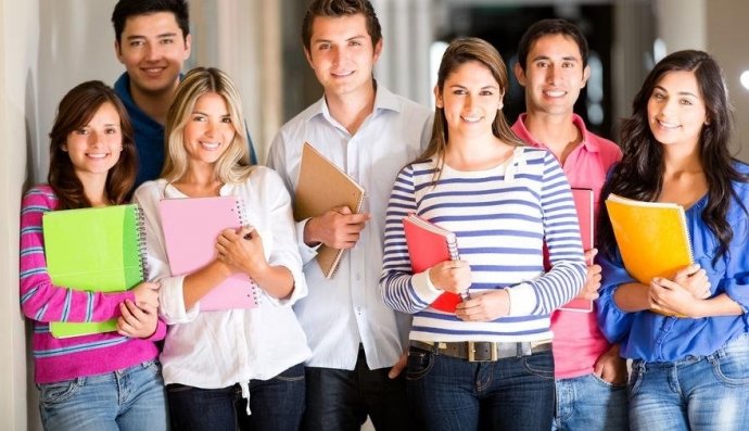 Студенти, вступники