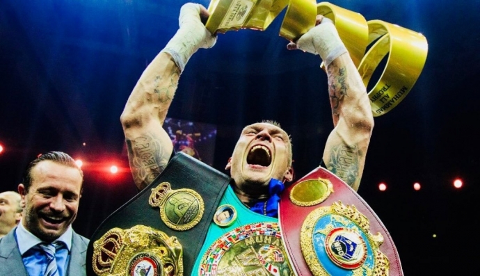 Александр Усик после победы над Гассиевым