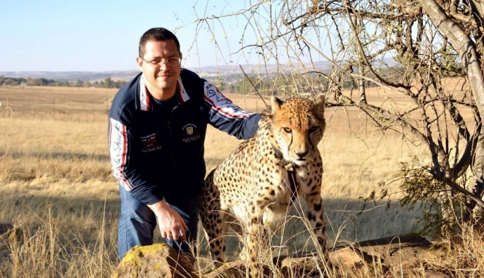 Перший українець, який відвідав усі країни світу