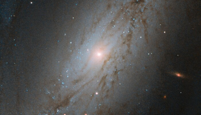 Галактика NGC 7513