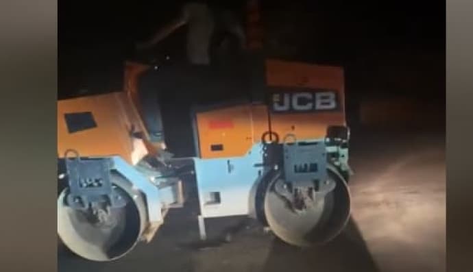 Ремонтують дорогу перед приїздом Зеленського