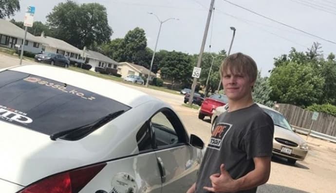 Розбите авто 