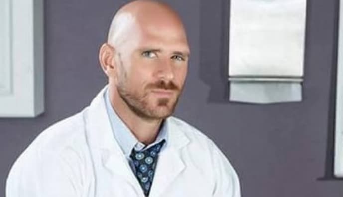 Джонні Сінс