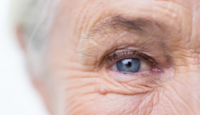 Пожилые люди