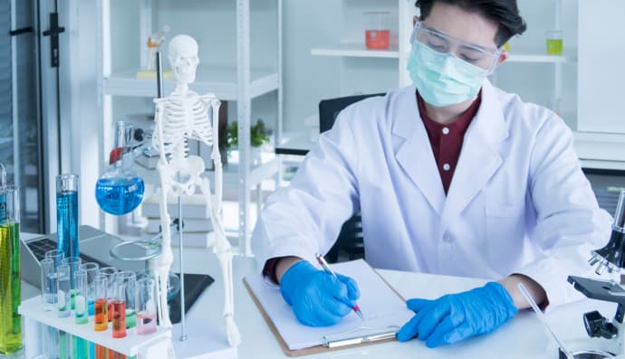 Исследователи