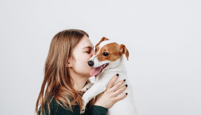 Собака і хазяйка