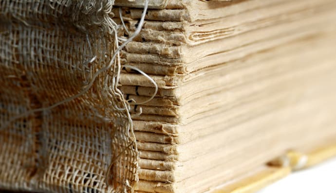 Розірвана книга