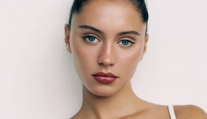 Айріс Лоу, дочка Джуда Лоу