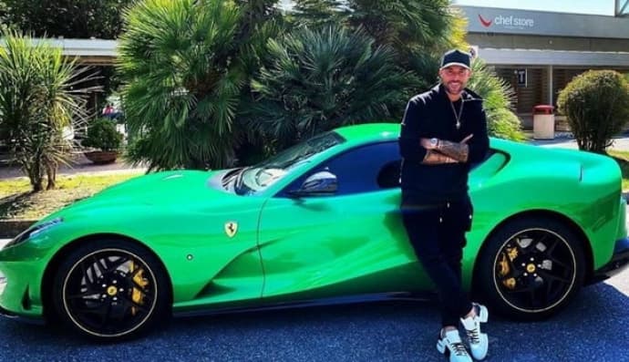 Фото с Ферарри