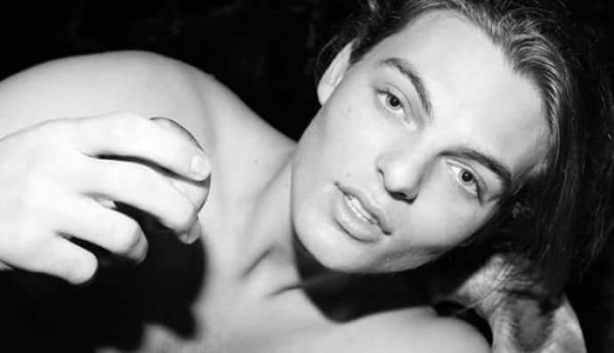 Деміан Герлі