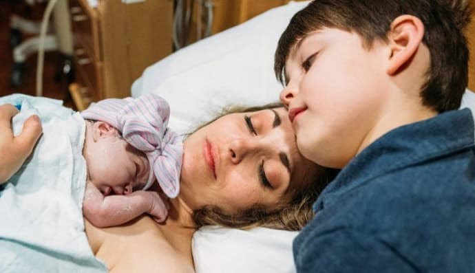 Голлі Лау і її діти