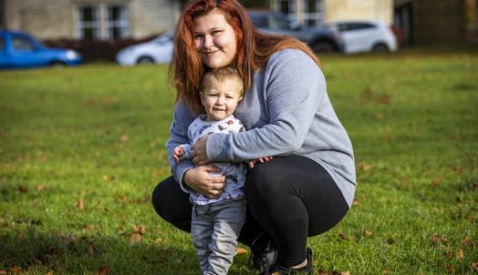 Емі та дитина