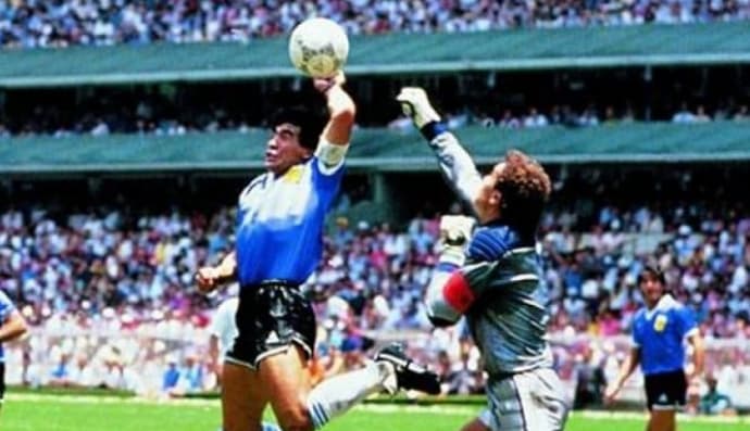 Дієго Марадона, "Рука Бога"