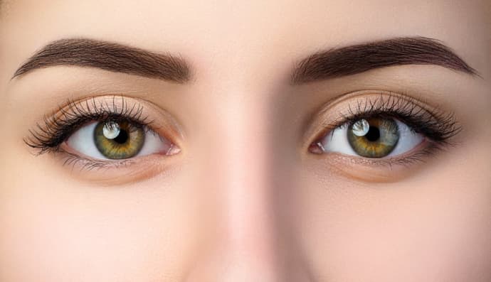 Світло-карі очі