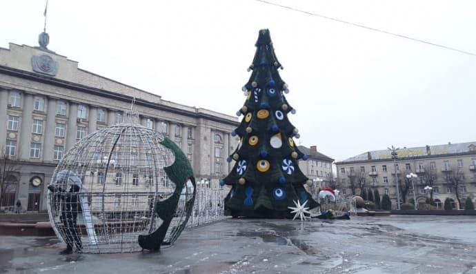 Ялинка у Черкасах