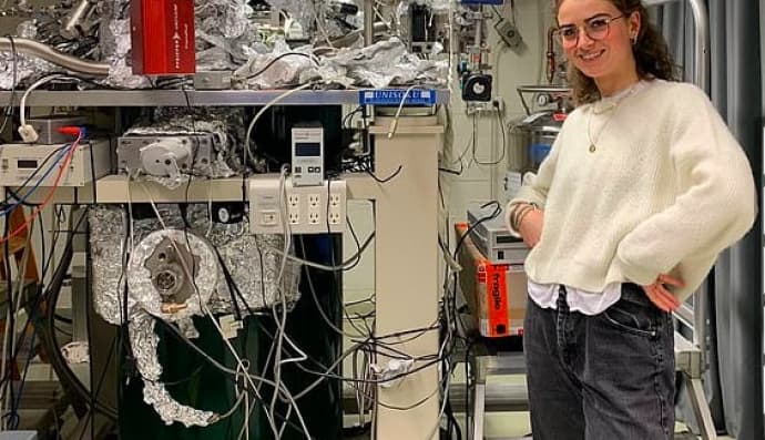 Дівчина-геній