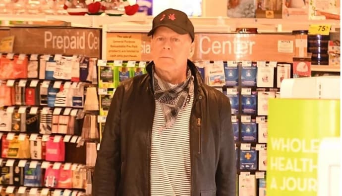 Брюс Уиллис