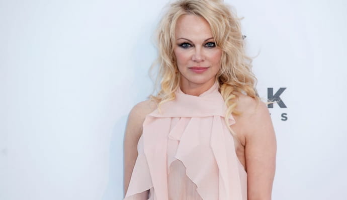 Памела Андерсон