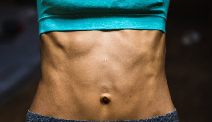 Выпуклый пупок