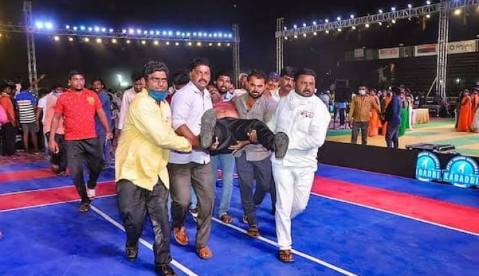 В Індії впала трибуна з 1,5 тис вболівальників 