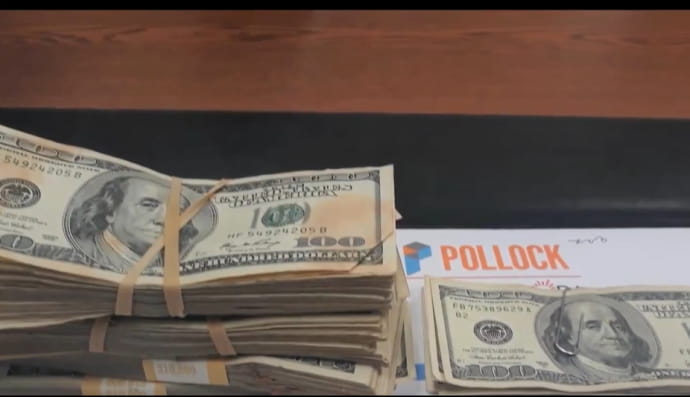 Андреа Лессінг та гроші в секонд-хенді