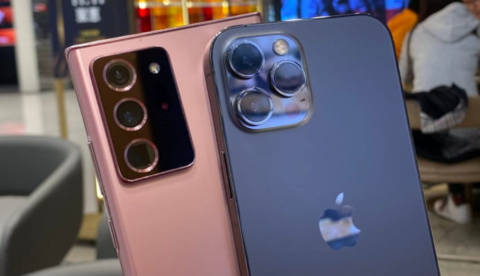 Samsung Galaxy Note 20 Ultra і iPhone 12 Pro Max