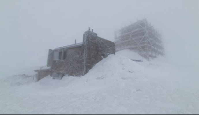 На горе Поп-Иван непогода