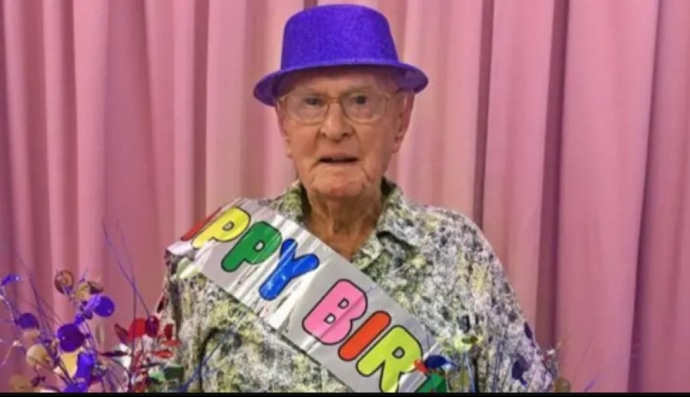 111-летний австралиец