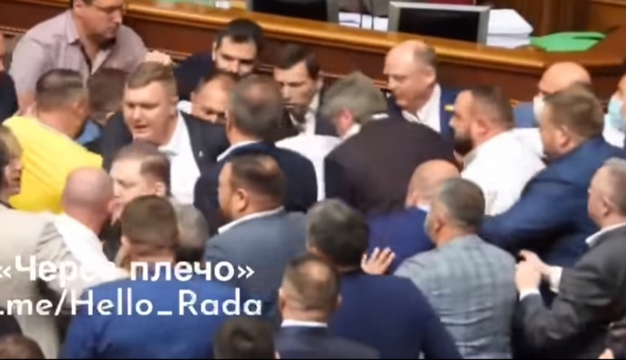 Бійка між Кивою і Тищенком у Раді