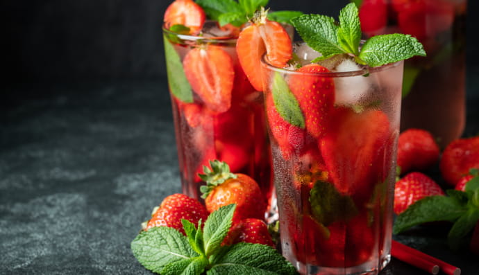 Полуничний мохіто