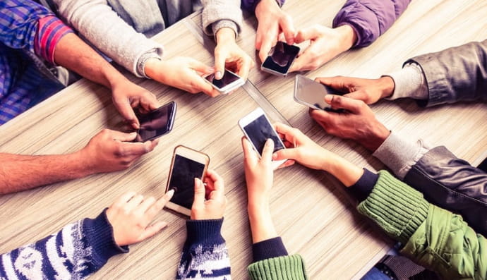 Мобильные телефоны