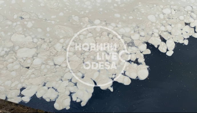 Забруднене море в Одесі