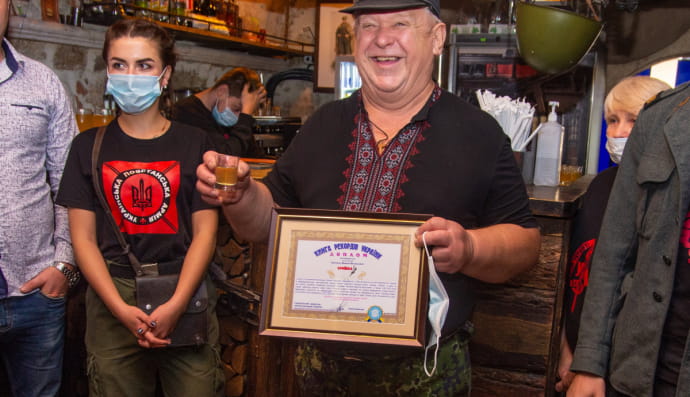 Швейцар львівського ресторану