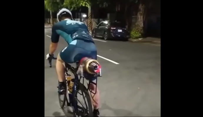 Велосипед с турбодвигателем