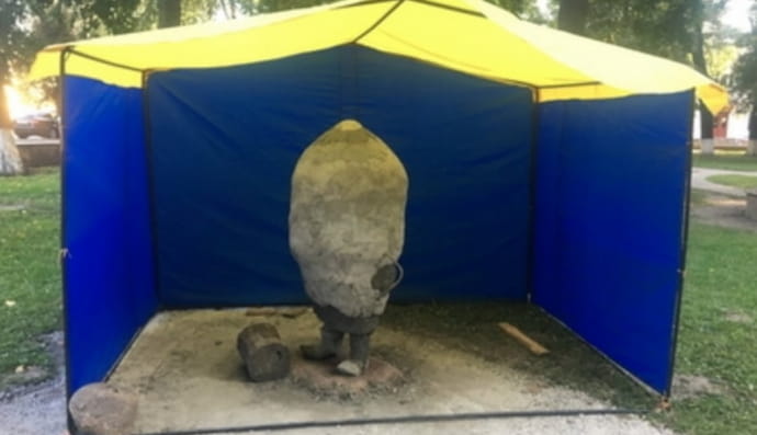 Пам'ятник картоплі в Овруці