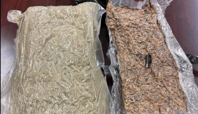 Посылка дрона, найденная на школьном дворе в США